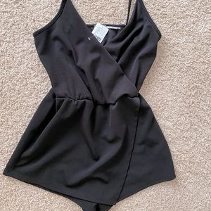 Kimchi Blue Brand Size M Black Jumper from Urban Outfitters